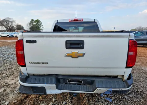 2015 Chevrolet Colorado Z71 z USA, uszkodzony, nr VIN 1GCGSCE31F1220456